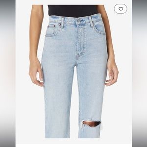 A&F Ultra High Rise Ankle Straight Jeans in 26/2 Regular Length